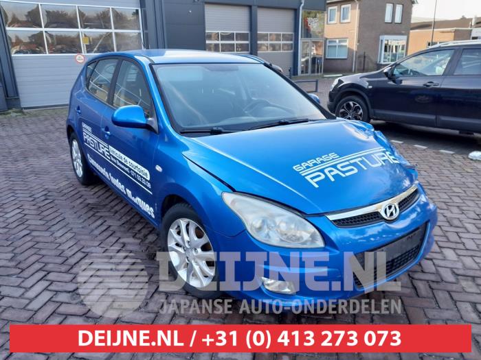 Hyundai I30 Uitlaat Middendemper O581137 Donorvoertuig