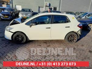 Toyota Auris 07-