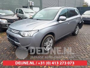 Mitsubishi Outlander 12-