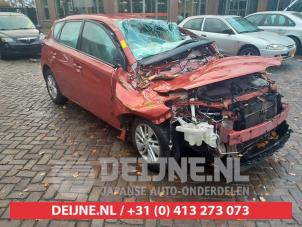 Toyota Auris Automatic gear selector O588669 Donor vehicle