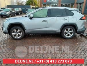 Toyota RAV-4 19-