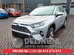 Toyota RAV-4 19-