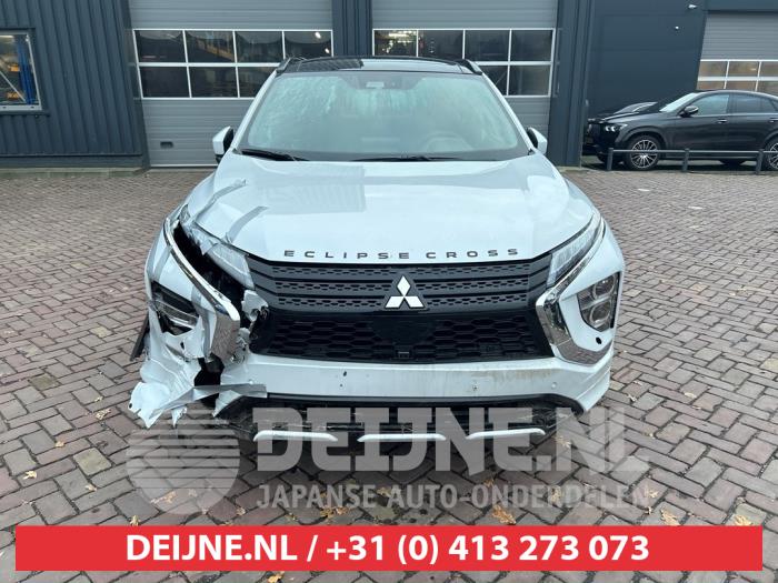 Mitsubishi Eclipse Cross 2.4 16V PHEV 4x4 Sloopvoertuig (2023, Wit)