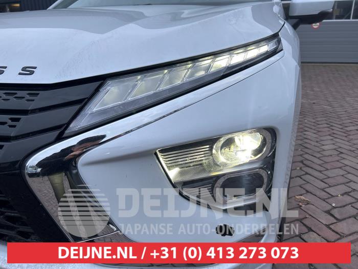 Mitsubishi Eclipse Cross 2.4 16V PHEV 4x4 Sloopvoertuig (2023, Wit)