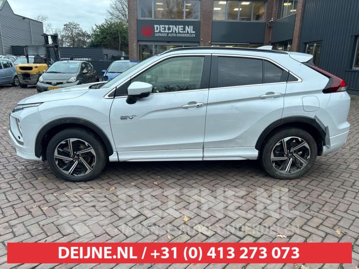 Mitsubishi Eclipse Cross 2.4 16V PHEV 4x4 Sloopvoertuig (2023, Wit)