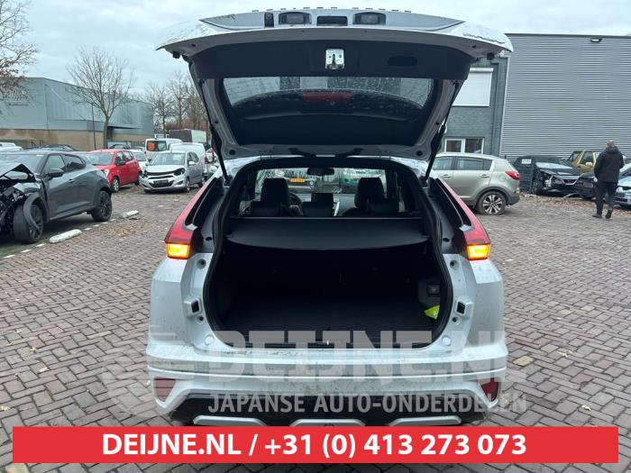 Mitsubishi Eclipse Cross 2.4 16V PHEV 4x4 Sloopvoertuig (2023, Wit)