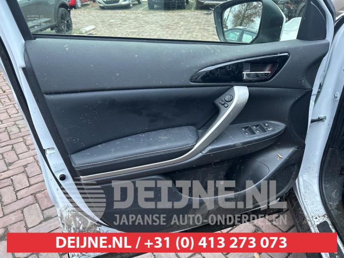 Mitsubishi Eclipse Cross 2.4 16V PHEV 4x4 Sloopvoertuig (2023, Wit)