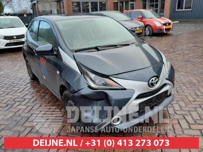 Toyota Aygo Kontaktslot+Sleutel O636628 Donorvoertuig
