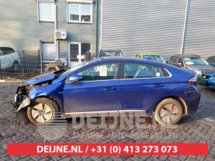 Hyundai Ioniq 16-