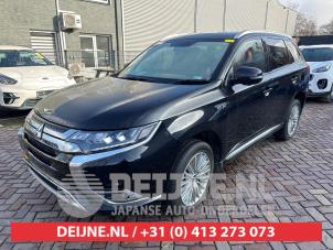 Mitsubishi Outlander 12-