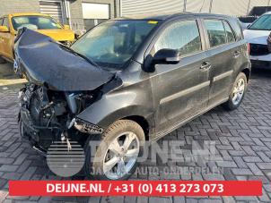 Toyota Urban Cruiser 09-