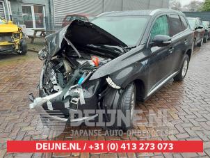 Mitsubishi Outlander 12-