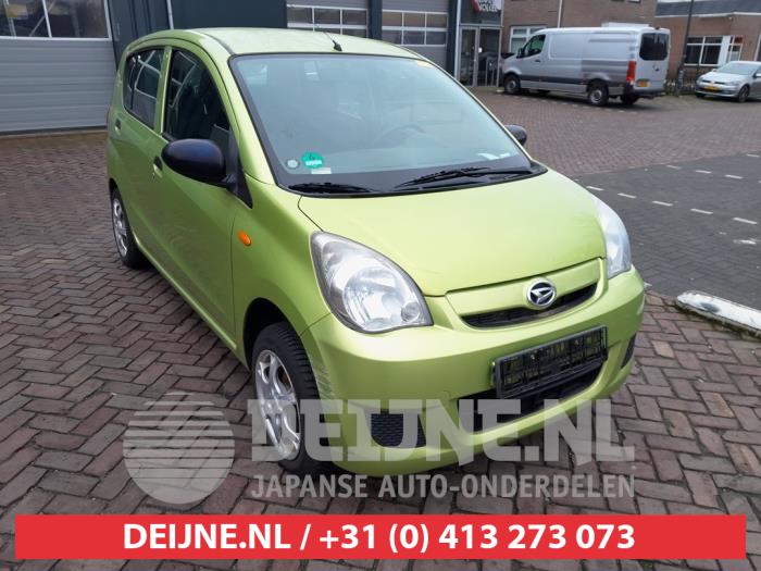 Daihatsu Cuore Schokdemperpoot links-voor O598105 Donorvoertuig