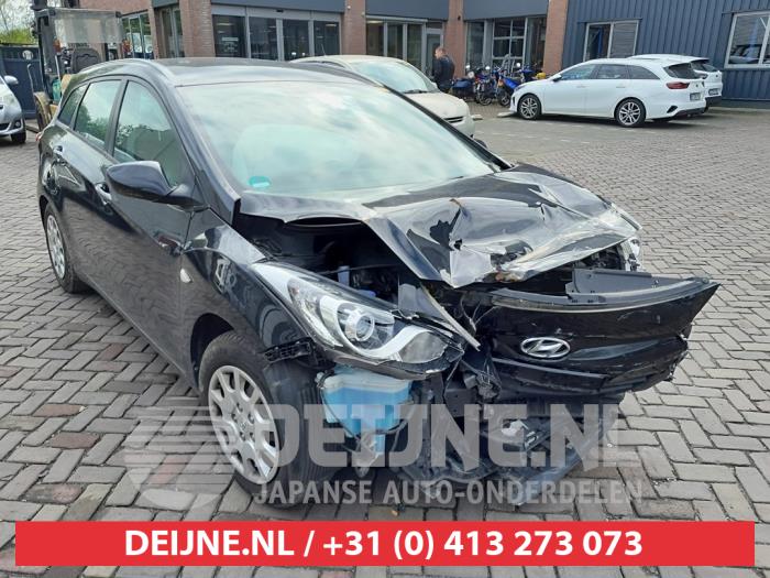 Hyundai I30 Zekeringkast O602890 Donorvoertuig