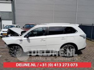 Mitsubishi Outlander 12-