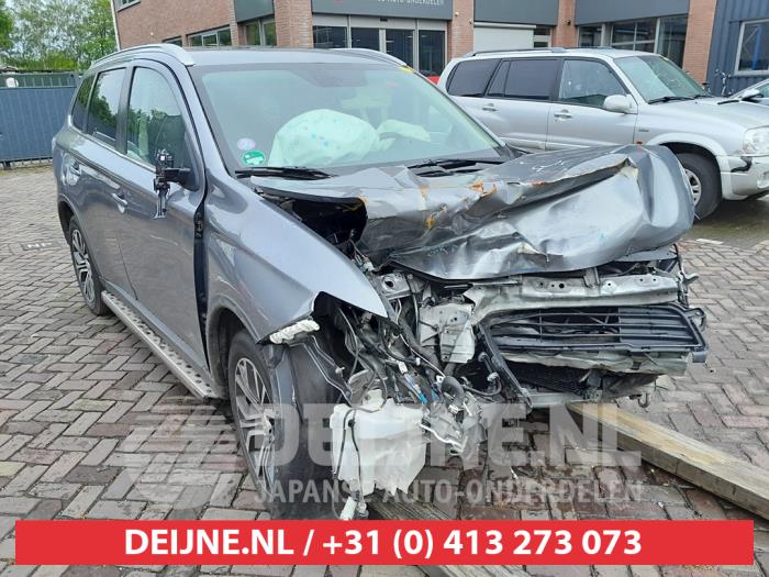 Mitsubishi Outlander Inverter O605447 Donorvoertuig