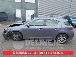 Lexus CT 200h 10-