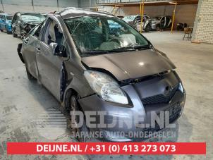 Toyota Yaris Front drive shaft, right O603300 Donor vehicle