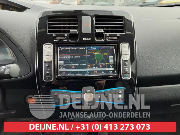 Nissan Leaf Leaf Sloopvoertuig (2016, Rood)