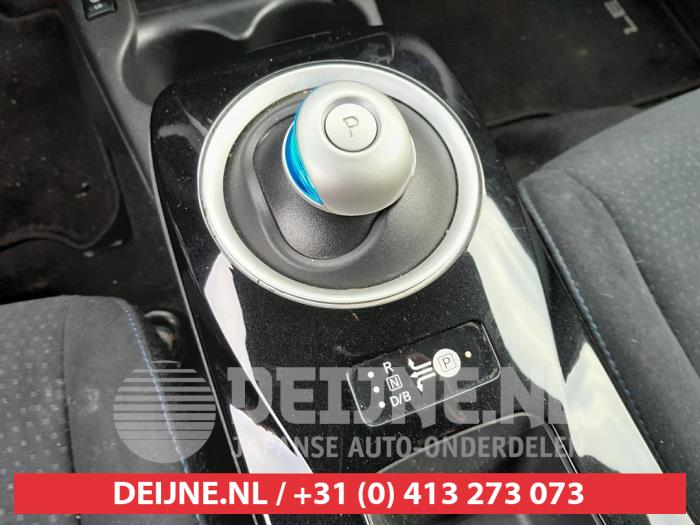 Nissan Leaf Leaf Sloopvoertuig (2016, Rood)