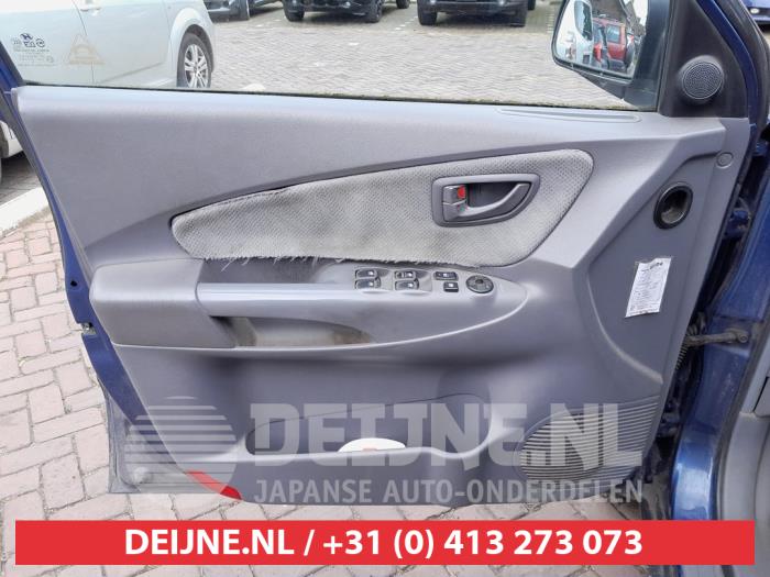 Hyundai Tucson 2.0 16V CVVT 4x2 Sloopvoertuig (2005, Blauw)