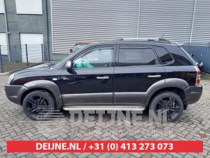 Hyundai Tucson 04-