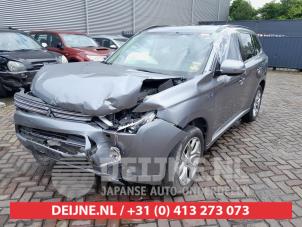 Mitsubishi Outlander 12-
