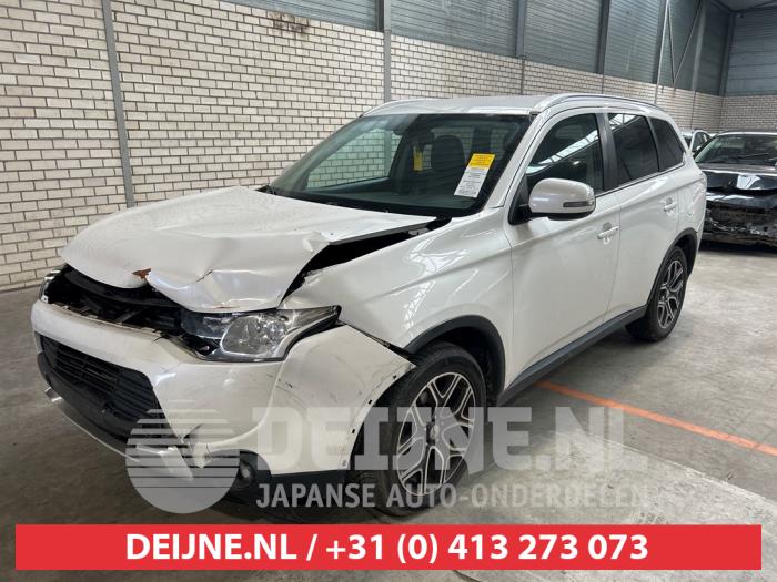 Mitsubishi Outlander 2.2 DI-D 16V Clear Tec 4x4 Sloopvoertuig (2014, Wit)