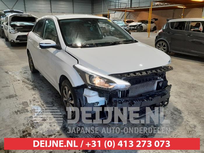 Hyundai I20 Sun visor O613621 Donor vehicle