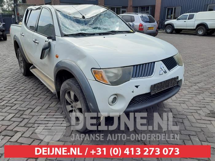 Mitsubishi L200 Stuurhuis Bekrachtigd O672617 Donorvoertuig