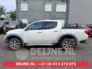 Mitsubishi L200 06-
