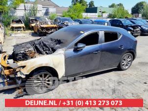 Mazda 3 18-