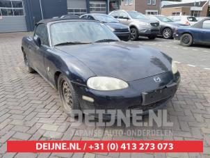 Mazda MX-5 Driehoeks Ruit links-voor O626596 Donorvoertuig