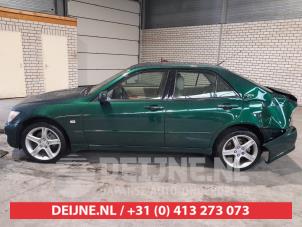 Lexus IS 99-