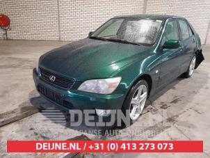 Lexus IS 99-