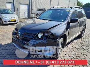 Mitsubishi Outlander 03-
