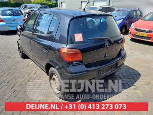 Toyota Yaris 1 00-