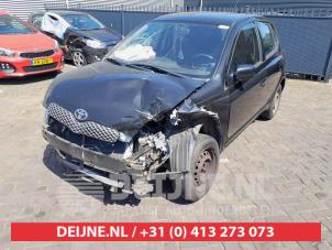 Toyota Yaris 1 00-