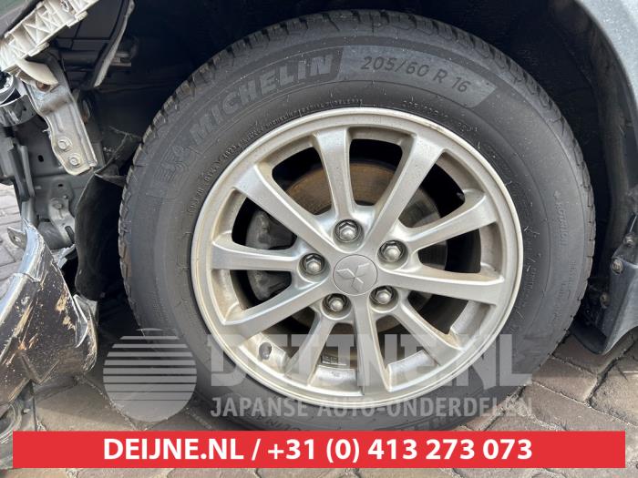 Mitsubishi Lancer Sportback 1.6 MIVEC 16V Sloopvoertuig (2010, Grijs)