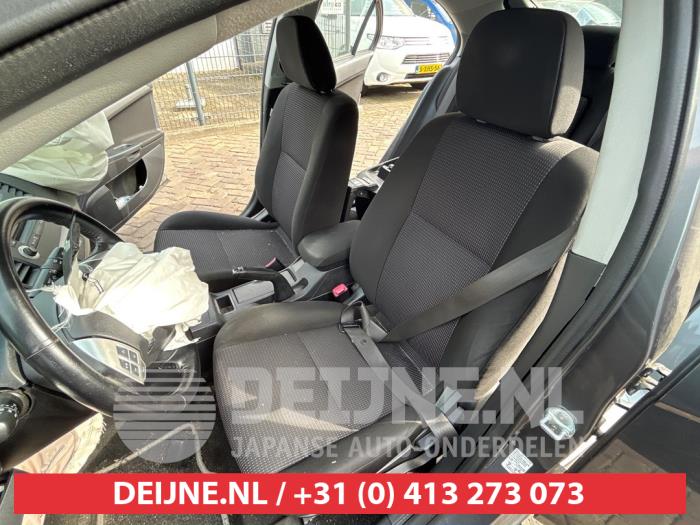 Mitsubishi Lancer Sportback 1.6 MIVEC 16V Sloopvoertuig (2010, Grijs)