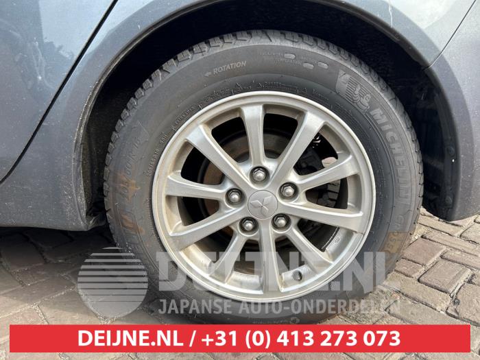 Mitsubishi Lancer Sportback 1.6 MIVEC 16V Sloopvoertuig (2010, Grijs)