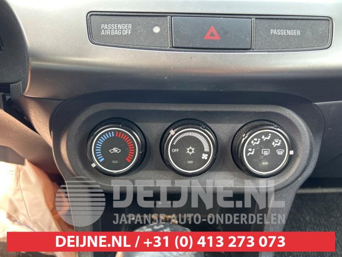 Mitsubishi Lancer Sportback 1.6 MIVEC 16V Sloopvoertuig (2010, Grijs)