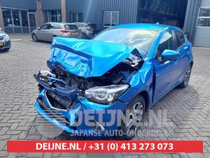 Mazda 2 15-