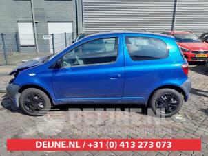 Toyota Yaris 1 00-