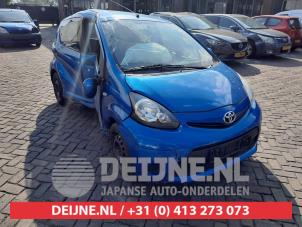 Toyota Aygo Front drive shaft, left O623815 Donor vehicle