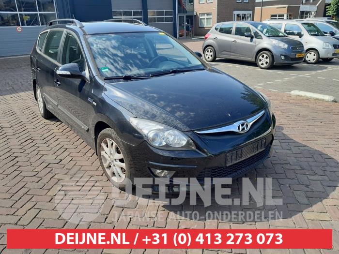 Hyundai I30 Portier 4Deurs links-voor O617536 Donorvoertuig