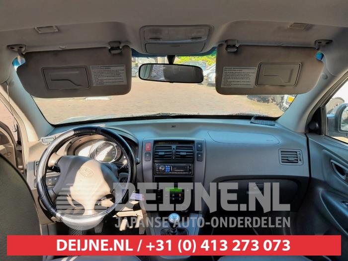 Hyundai Tucson 2.0 CRDi VGT 16V 4x4 Sloopvoertuig (2006, Grijs)