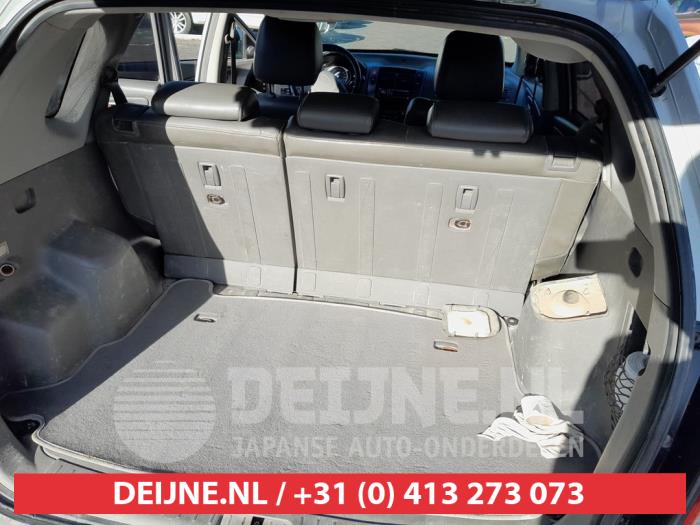 Hyundai Tucson 2.0 CRDi VGT 16V 4x4 Sloopvoertuig (2006, Grijs)