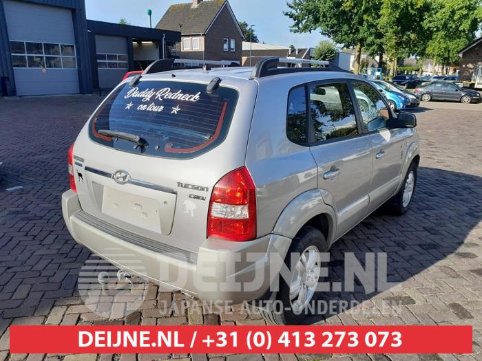 Hyundai Tucson 2.0 CRDi VGT 16V 4x4 Sloopvoertuig (2006, Grijs)