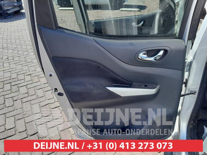 Nissan NP 300 Navara 2.3 dCi 16V 4x4 Sloopvoertuig (2017, Grijs)